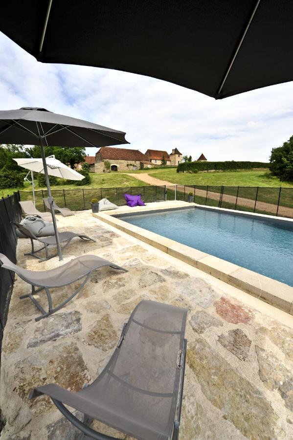 Gite 8 Pers Du Chateau De Cantecor Alvignac Стая снимка
